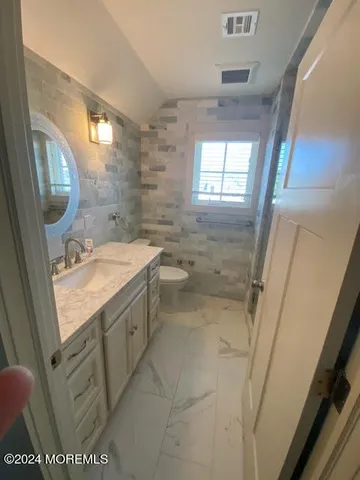 $3,900 | 305 Newark Avenue, Point Pleasant Beach, NJ 08742