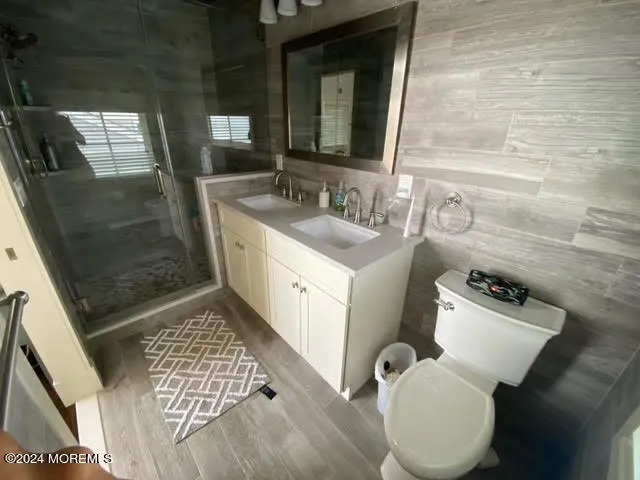 $3,900 | 305 Newark Avenue, Point Pleasant Beach, NJ 08742