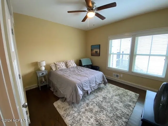 $3,900 | 305 Newark Avenue, Point Pleasant Beach, NJ 08742