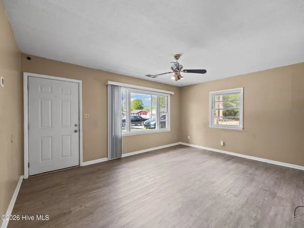 $900 | 41 Sophia Drive, Unit A, Jacksonville, NC 28540