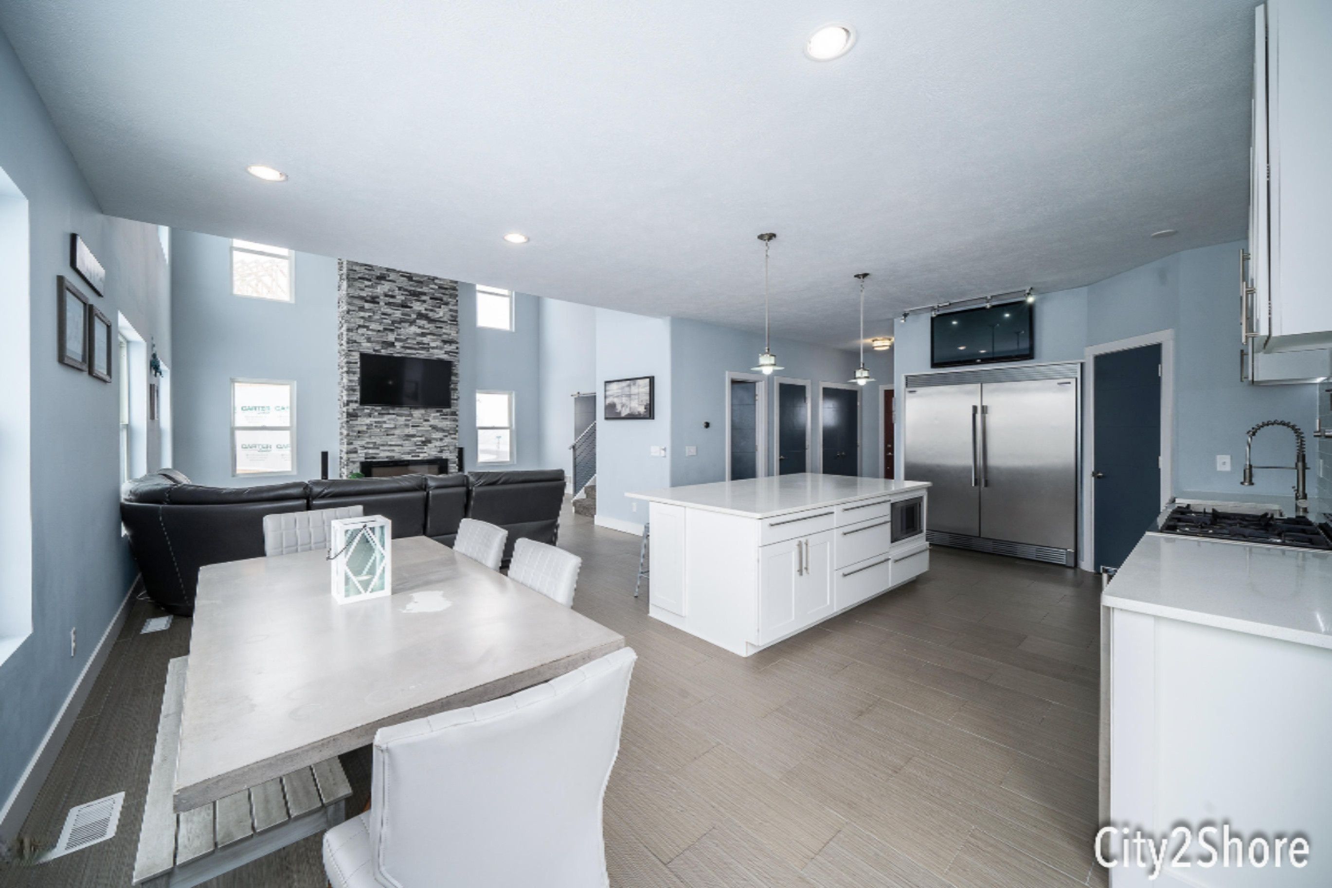 2366 Fillmore Street Jenison, MI 49428 - Photo 8 of 84 Dining to Living