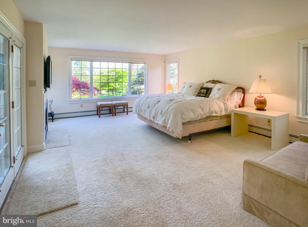 1936 Paper Mill Road Huntingdon Valley, PA 19006 - Photo 25 of 60 1st Floor Primary bedroom