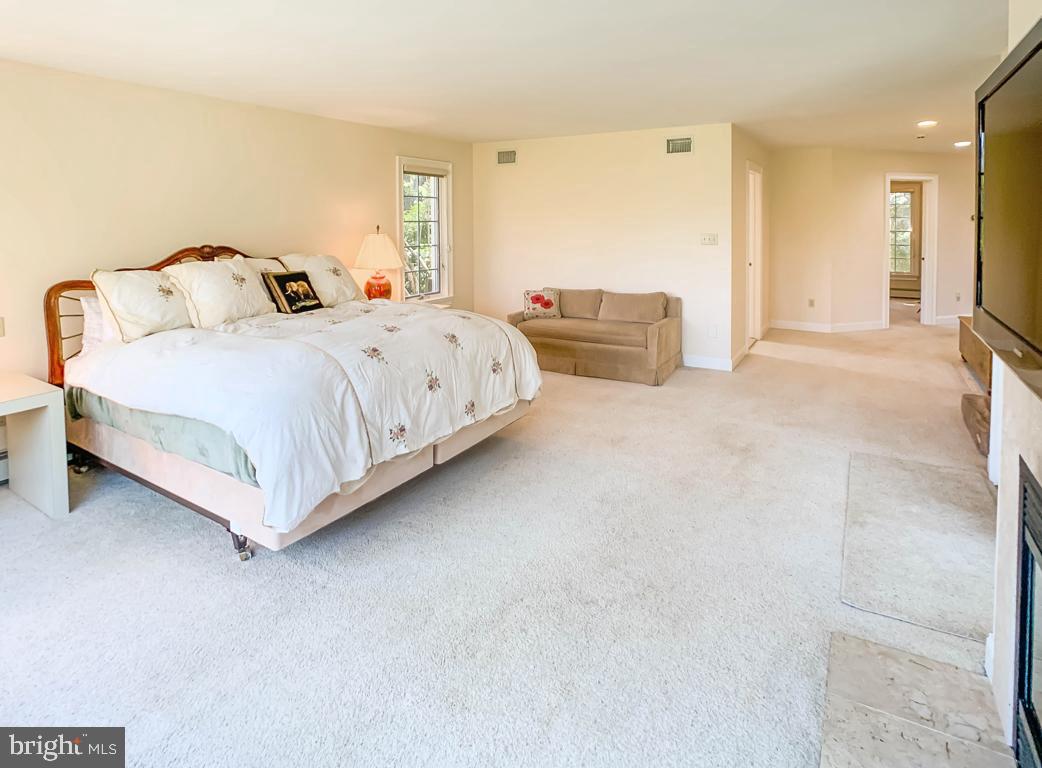 1936 Paper Mill Road Huntingdon Valley, PA 19006 - Photo 28 of 60 1st Floor Primary Bedroom suite