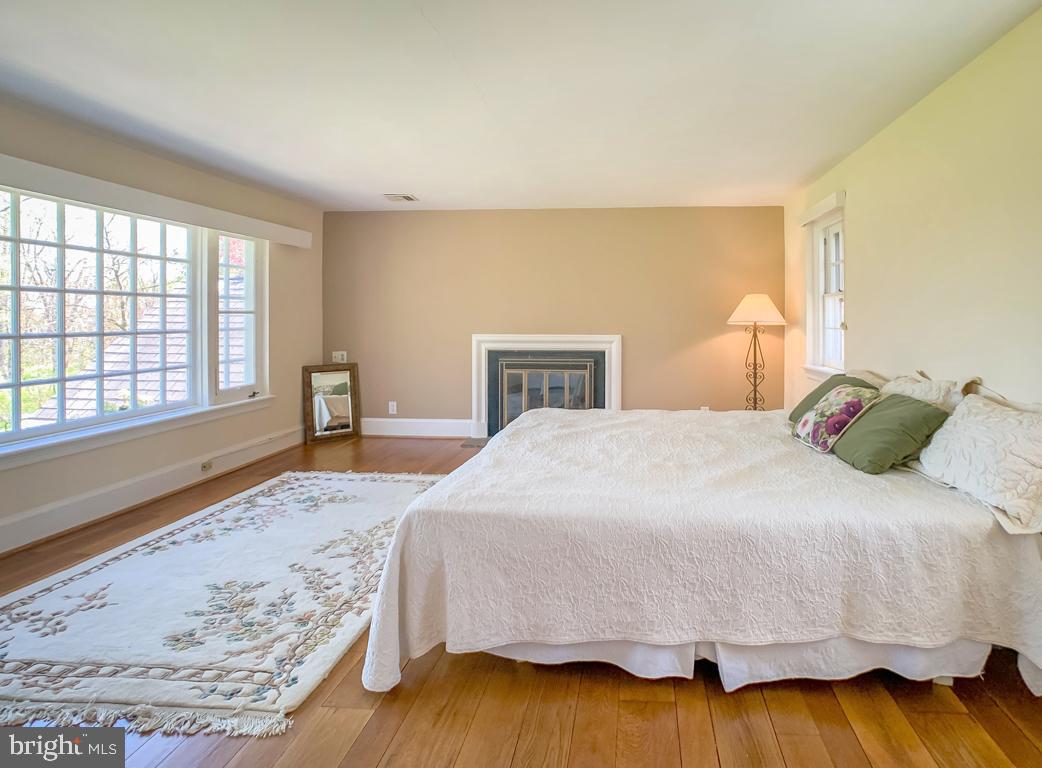 1936 Paper Mill Road Huntingdon Valley, PA 19006 - Photo 38 of 60 Bedroom #4