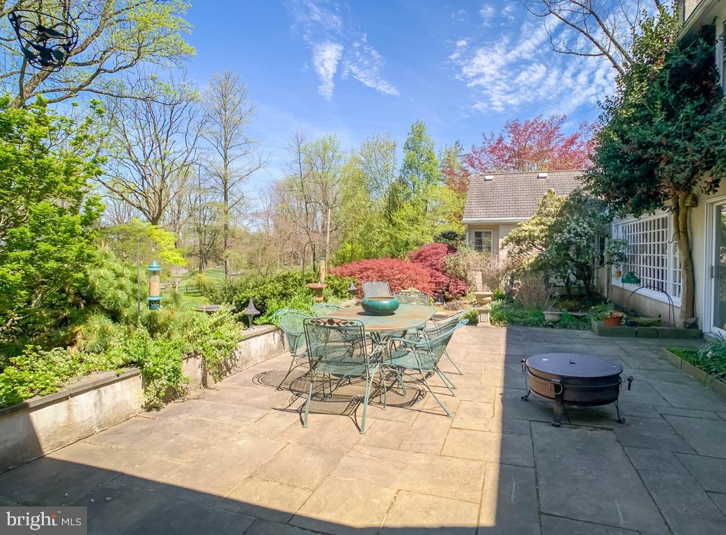 1936 Paper Mill Road Huntingdon Valley, PA 19006 - Photo 46 of 60 Patio access from the Great room