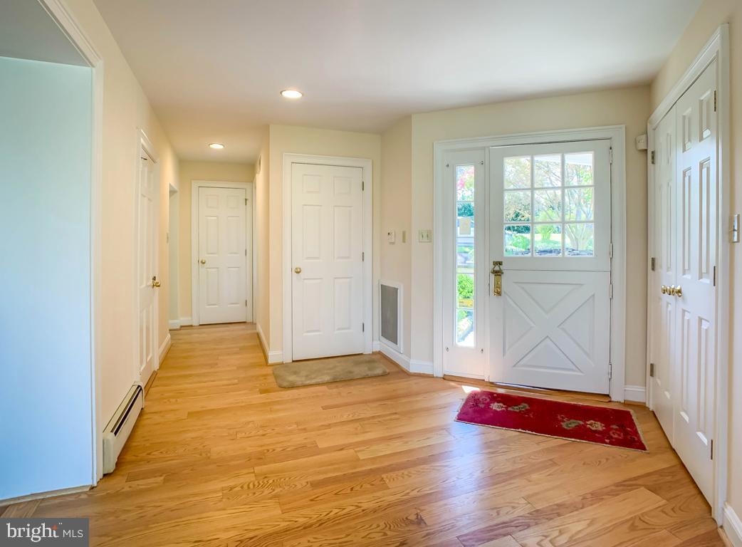 1936 Paper Mill Road Huntingdon Valley, PA 19006 - Photo 5 of 60 Hallway to Kitchen