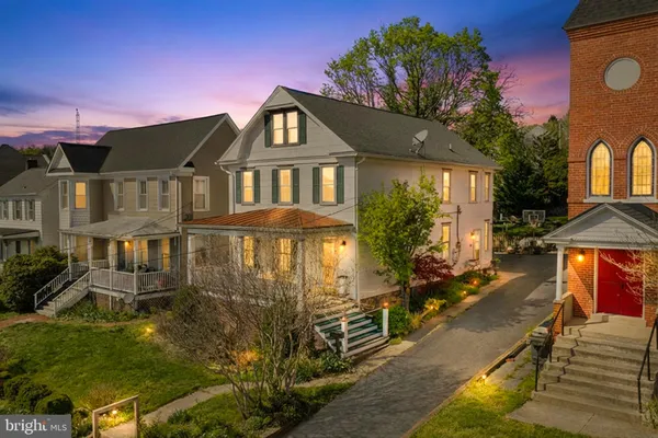 $376,000 | 25 East A Street East, Brunswick, MD 21716