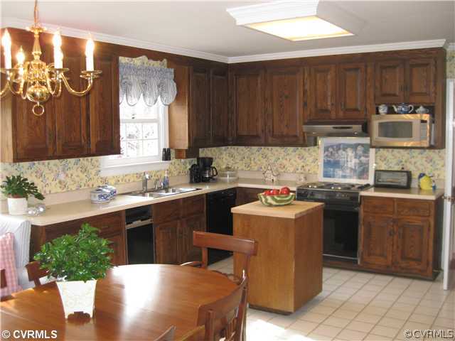 2841 West Brigstock Road Midlothian, VA 23113 - Photo 6 of 11