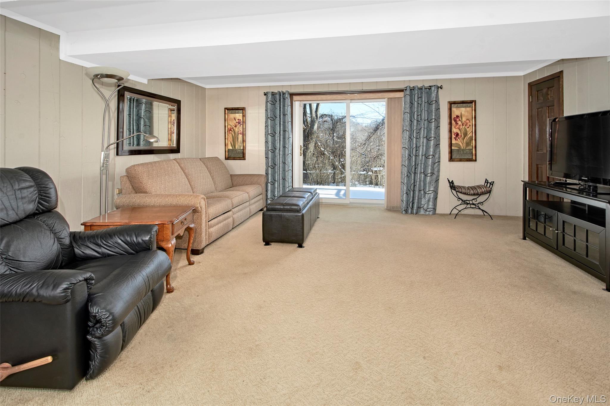 107 Parkview Road Elmsford, NY 10523 - Photo 12 of 25