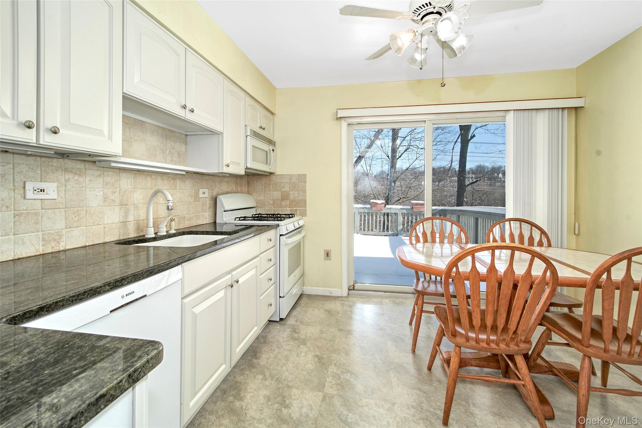 107 Parkview Road Elmsford, NY 10523 - Photo 4 of 25