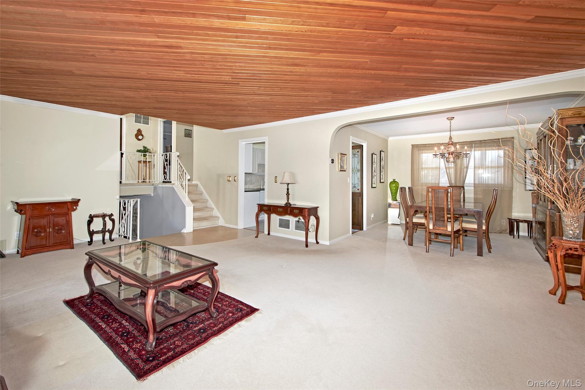 107 Parkview Road Elmsford, NY 10523 - Photo 5 of 25