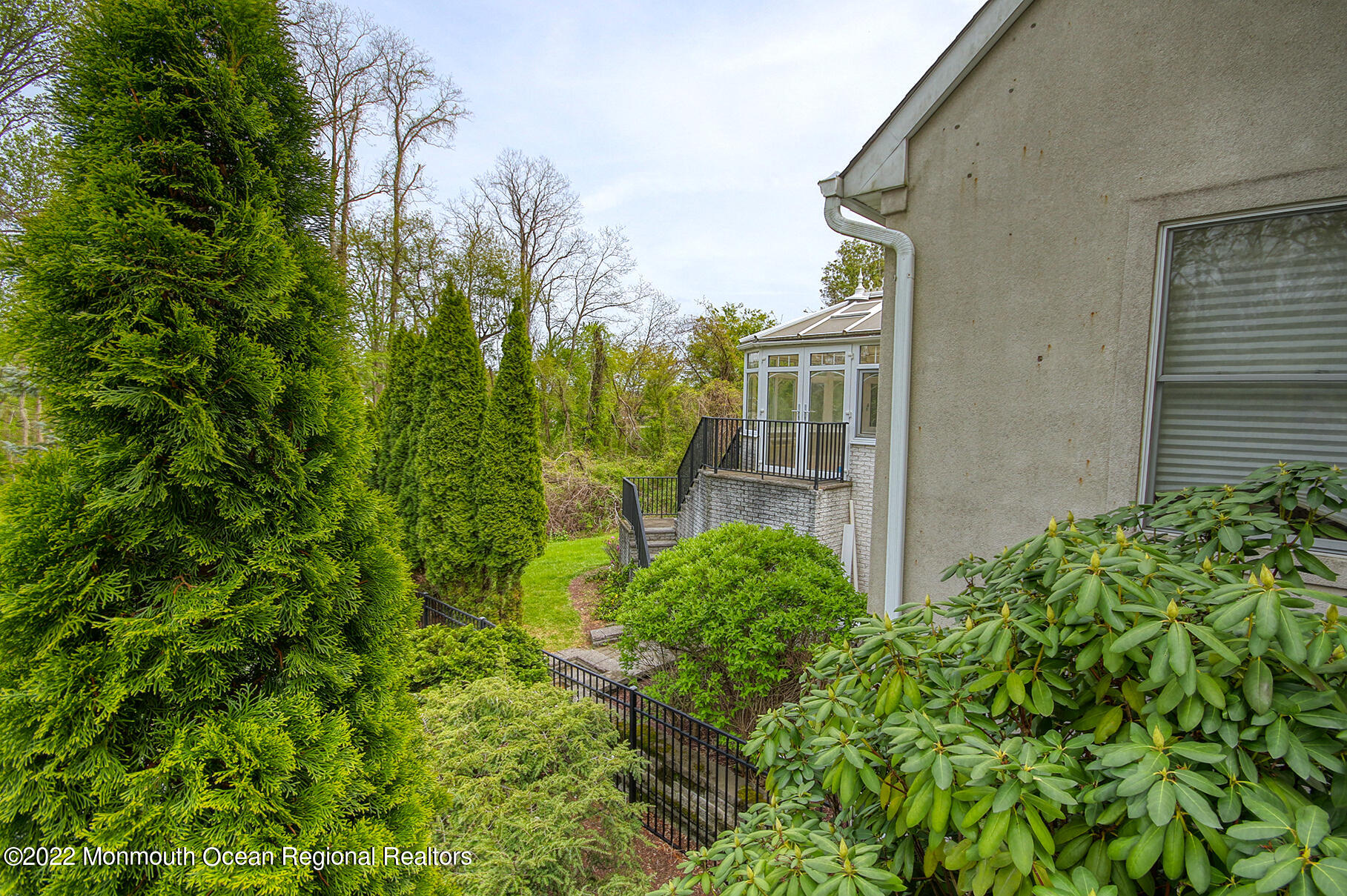 3 Maple Leaf Drive Holmdel, NJ 07733 - Photo 38 of 49 JUNI3684