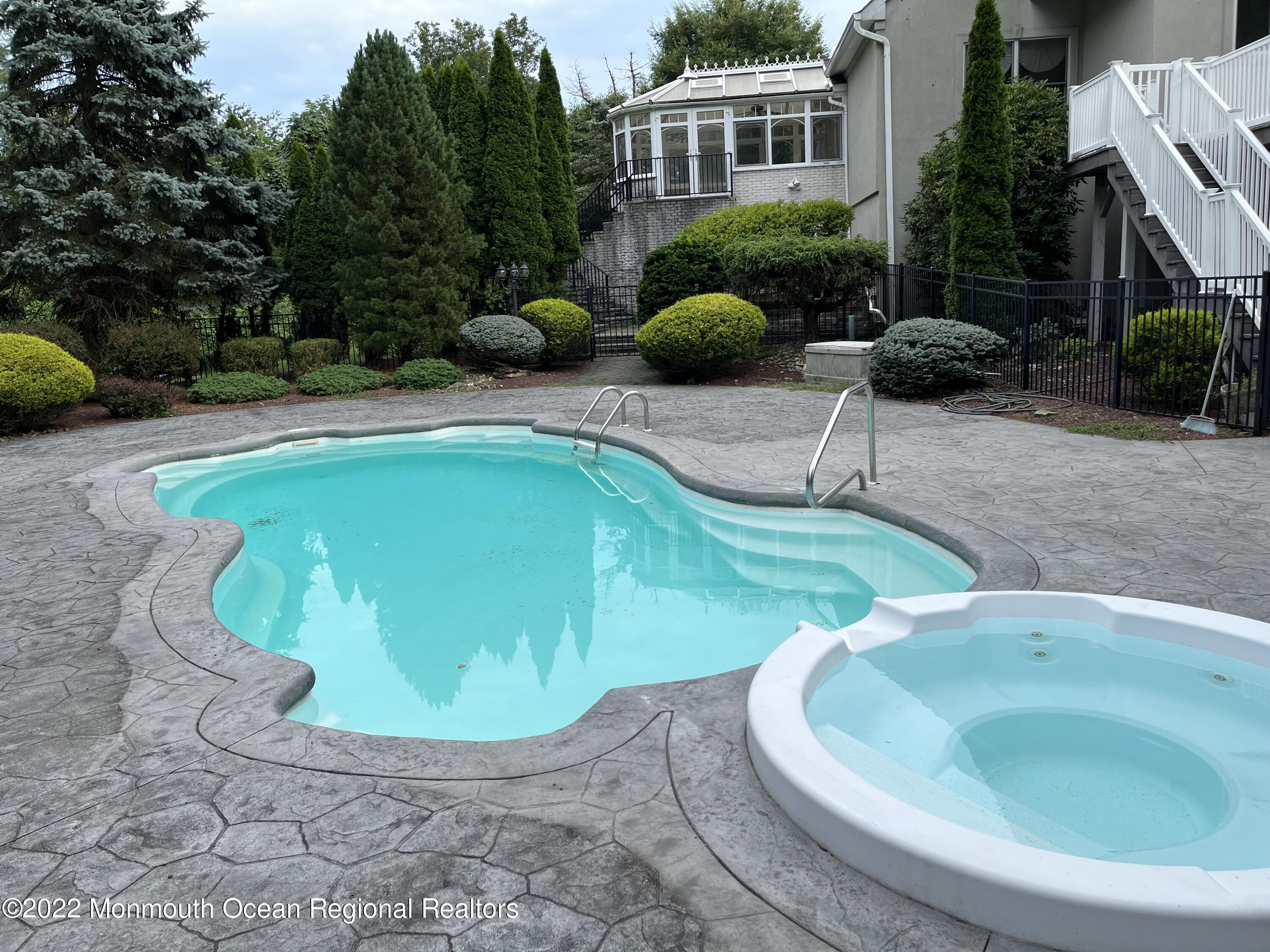 3 Maple Leaf Drive Holmdel, NJ 07733 - Photo 40 of 49 p2