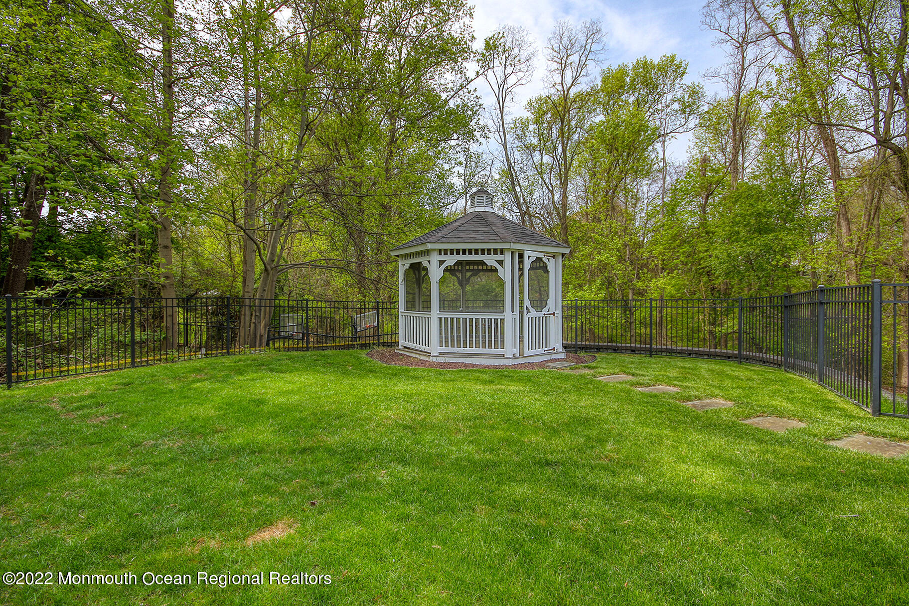 3 Maple Leaf Drive Holmdel, NJ 07733 - Photo 46 of 49 JUNI3645