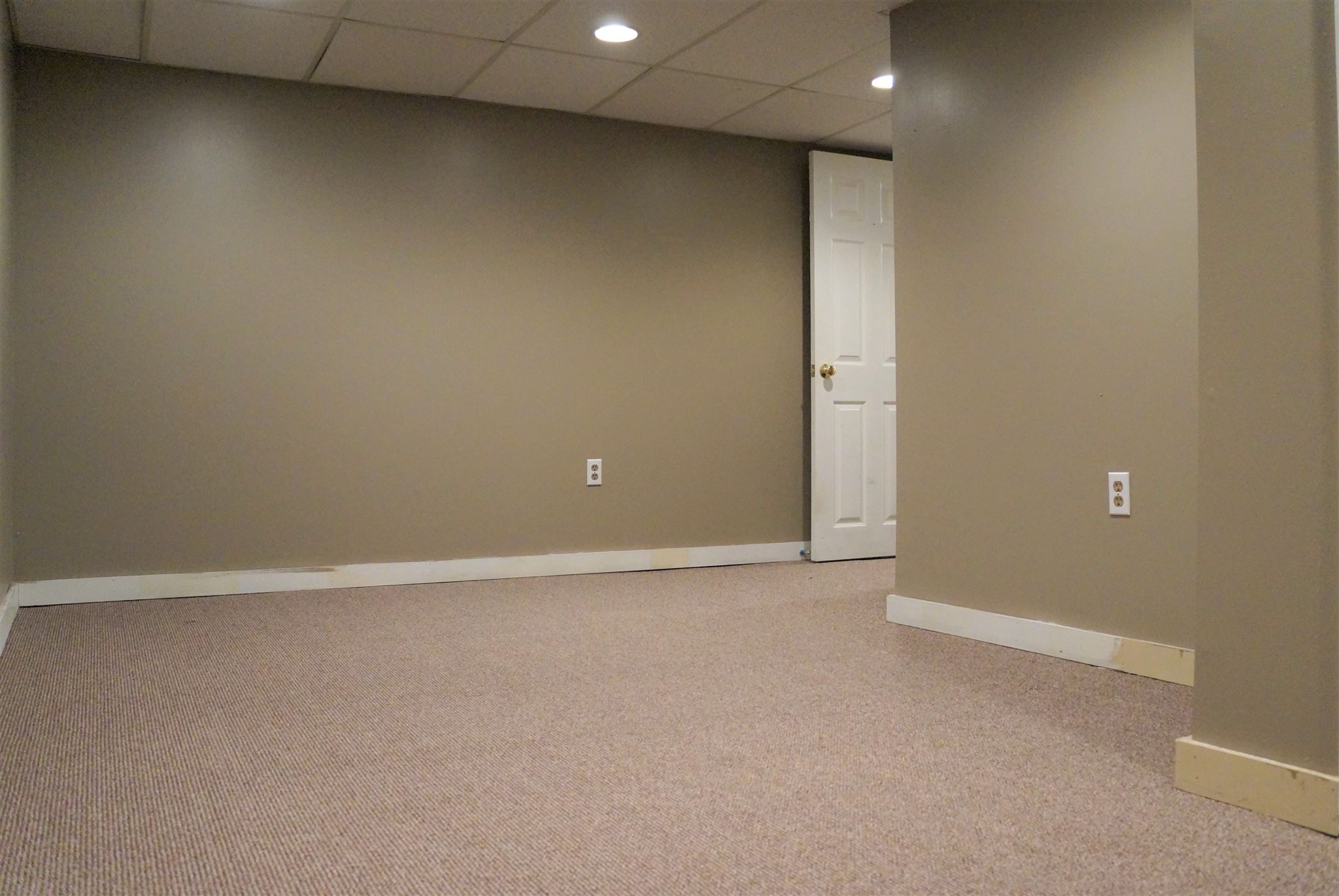 3 Edmond Street Manchester, NH 03102 - Photo 27 of 30 Gallery Image 27