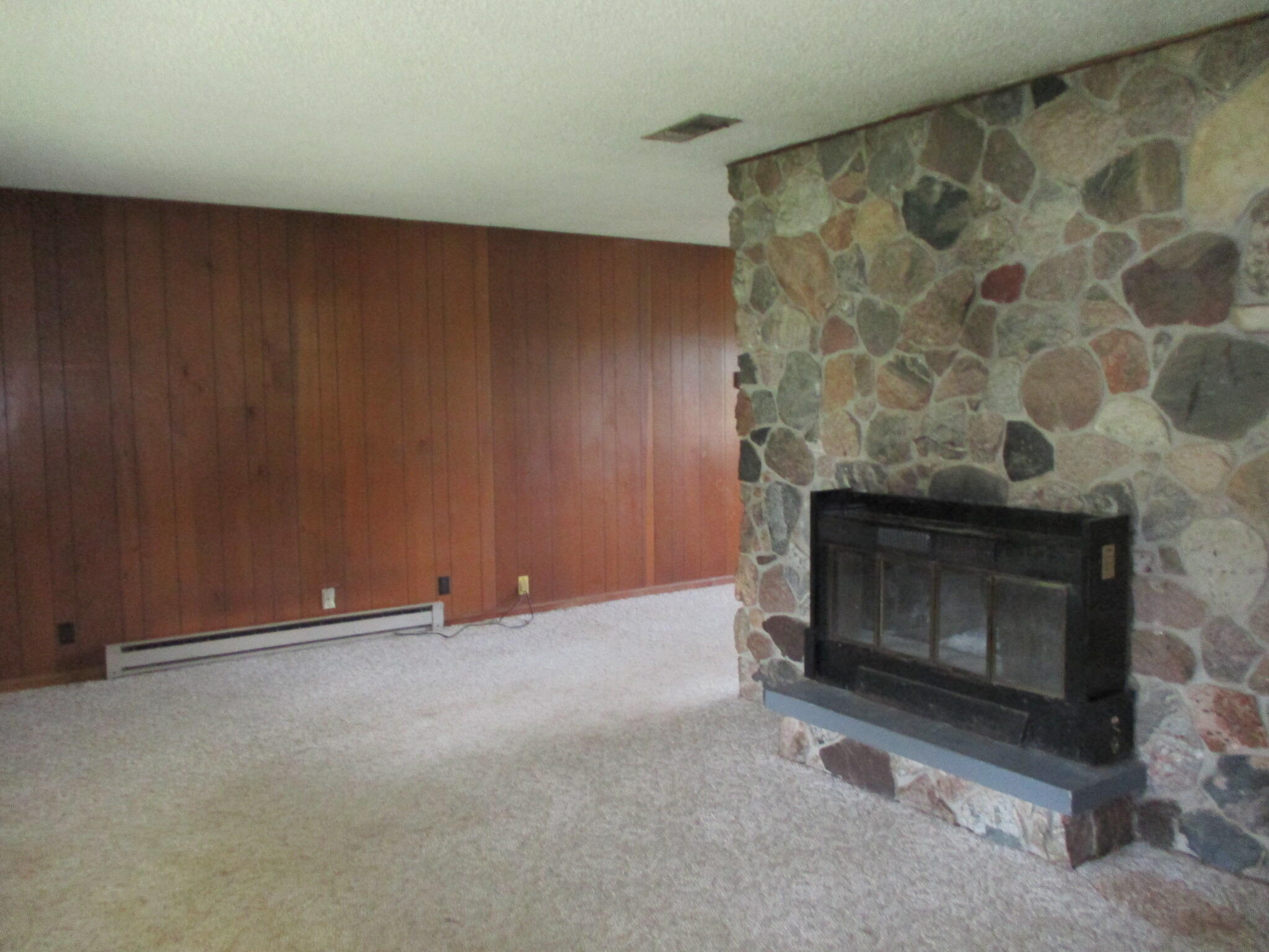 10467 Jones Road Berrien Center, MI 49102 - Photo 6 of 21 IMG_0887
