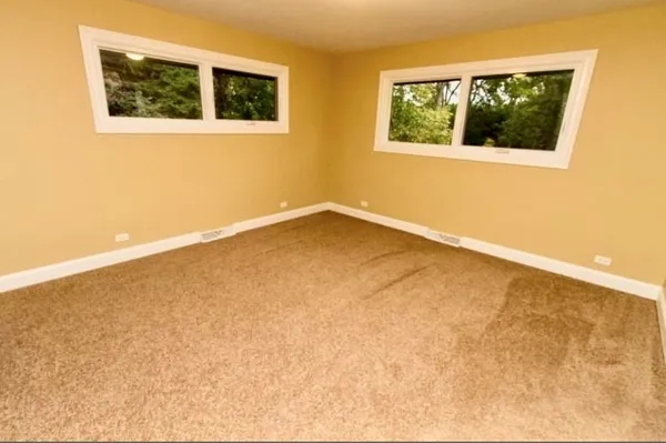 $3,900 | 11 Woodridge Drive, Oak Brook, IL 60523