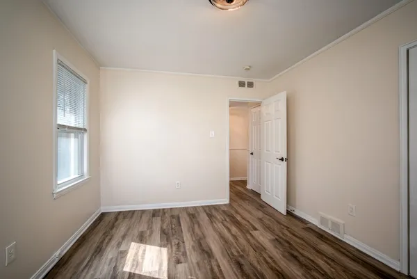 $249,000 | 28465 North Clements Circle, Livonia, MI 48150