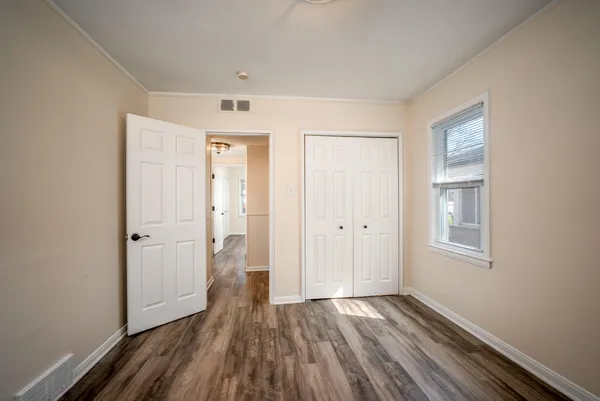 $249,000 | 28465 North Clements Circle, Livonia, MI 48150