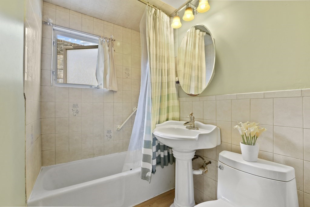 67 Upton Road Waltham, MA 02452 - Photo 17 of 23