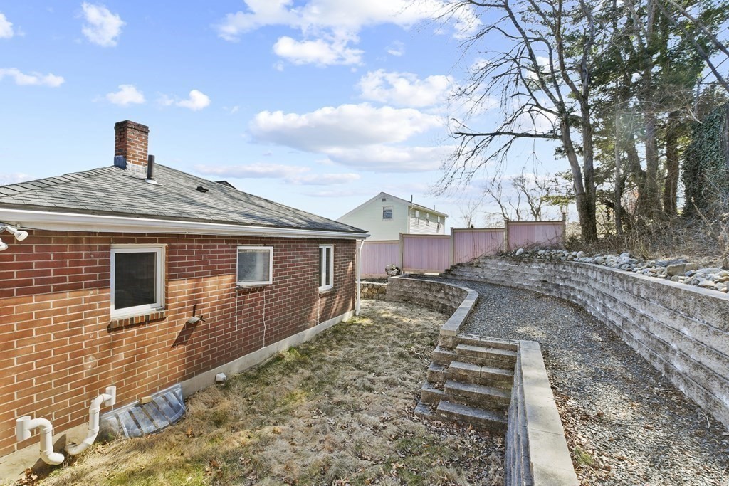 67 Upton Road Waltham, MA 02452 - Photo 18 of 23