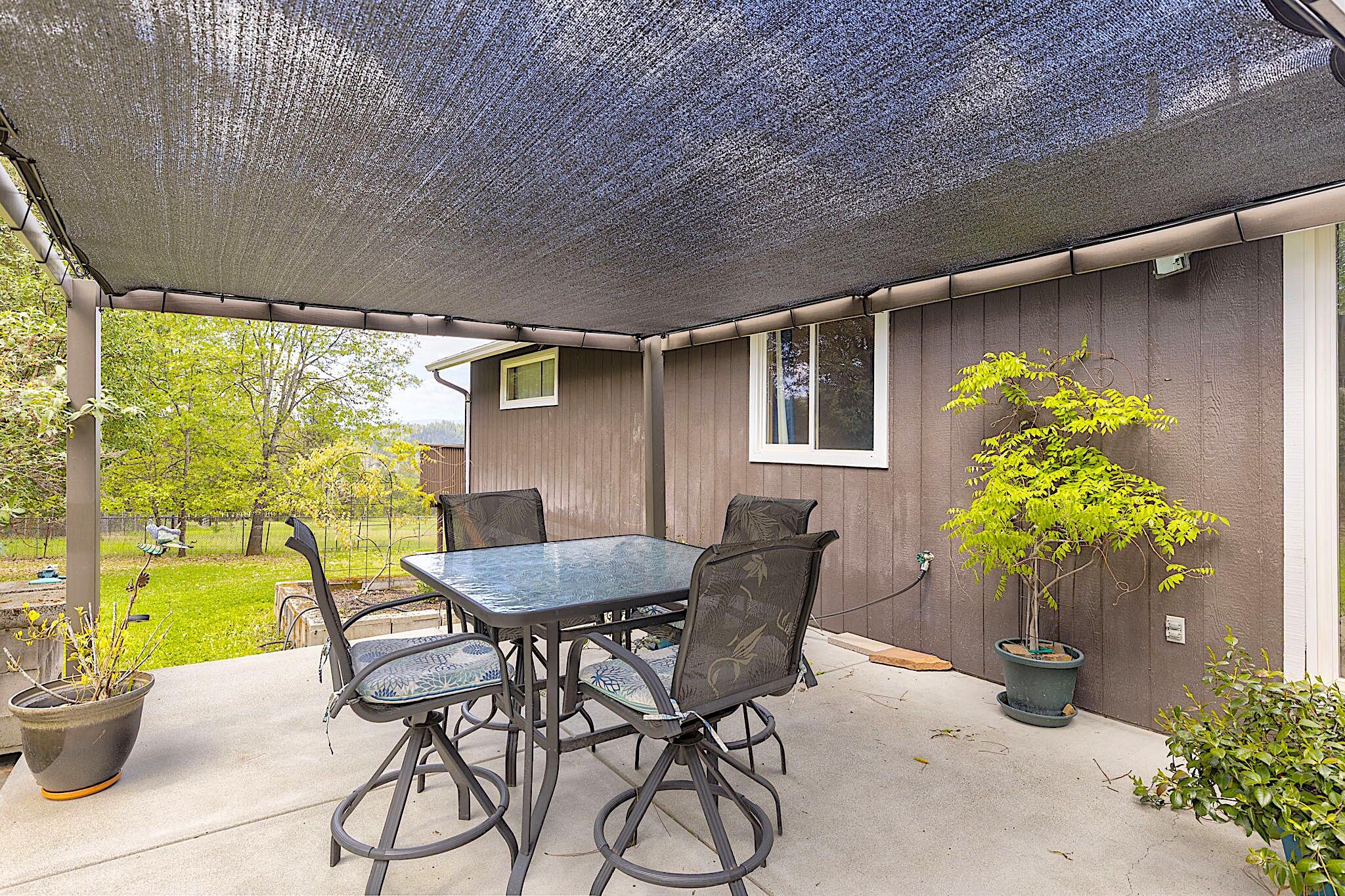 587 Summit Loop Grants Pass, OR 97527 - Photo 38 of 59 17-web-or-mls-587-summit-loop