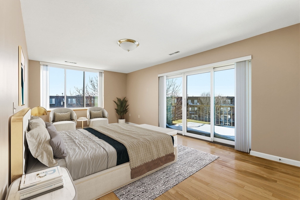 1006 Paradise Road, Unit PHO Swampscott, MA 01907 - Photo 4 of 16