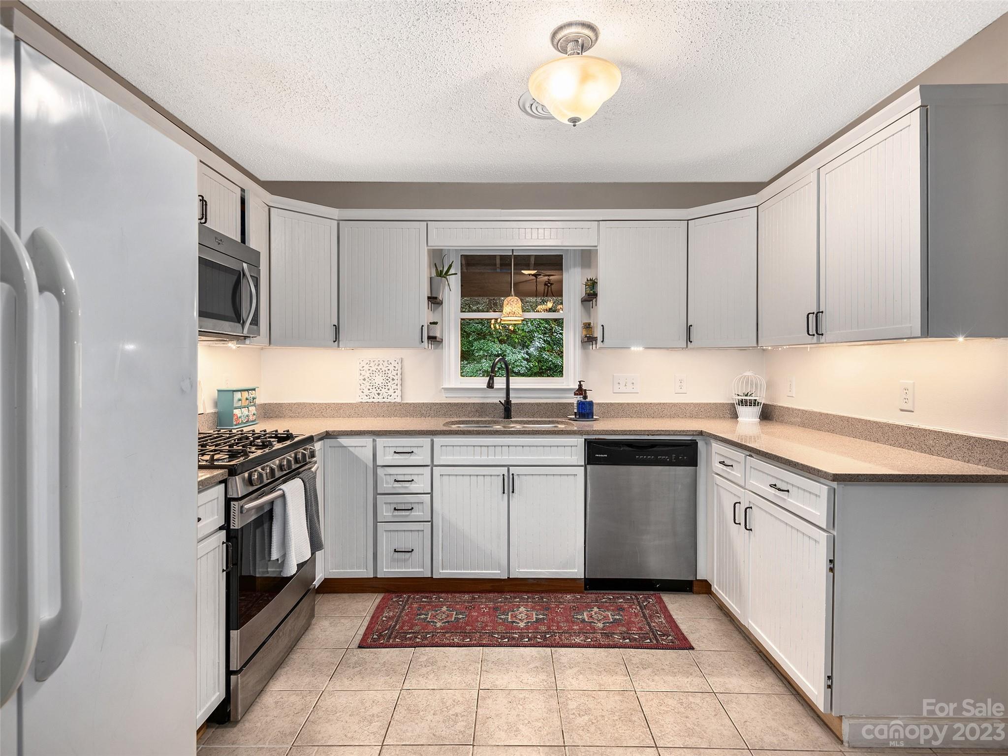 35 Pine Ridge Trail Arden, NC 28704 - Photo 8 of 25 Gallery Image 8