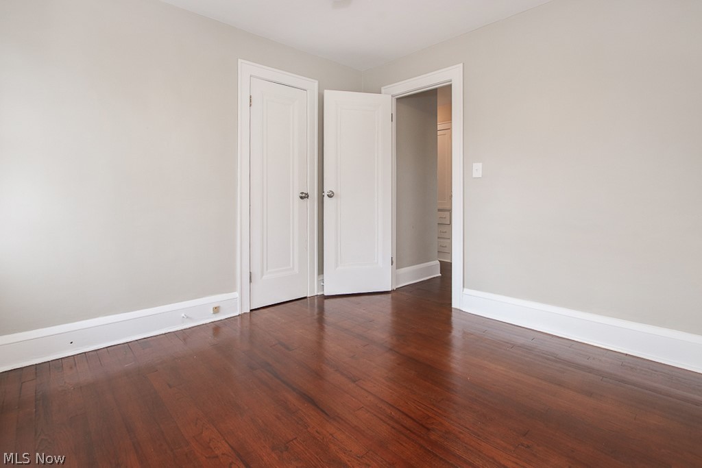 2232 Barrington Road Cleveland, OH 44118 - Photo 19 of 35