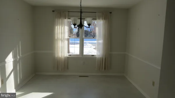 $2,100 | 1043 West Areba Avenue, Hershey, PA 17033