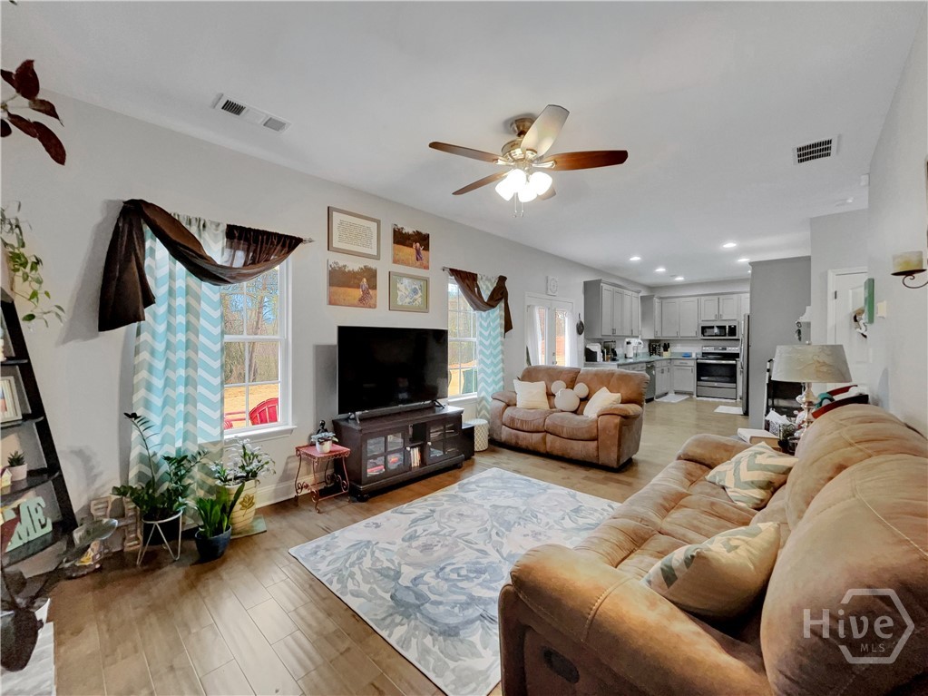 1583 Pointe S Circle Bethlehem, GA 30620 - Photo 15 of 46