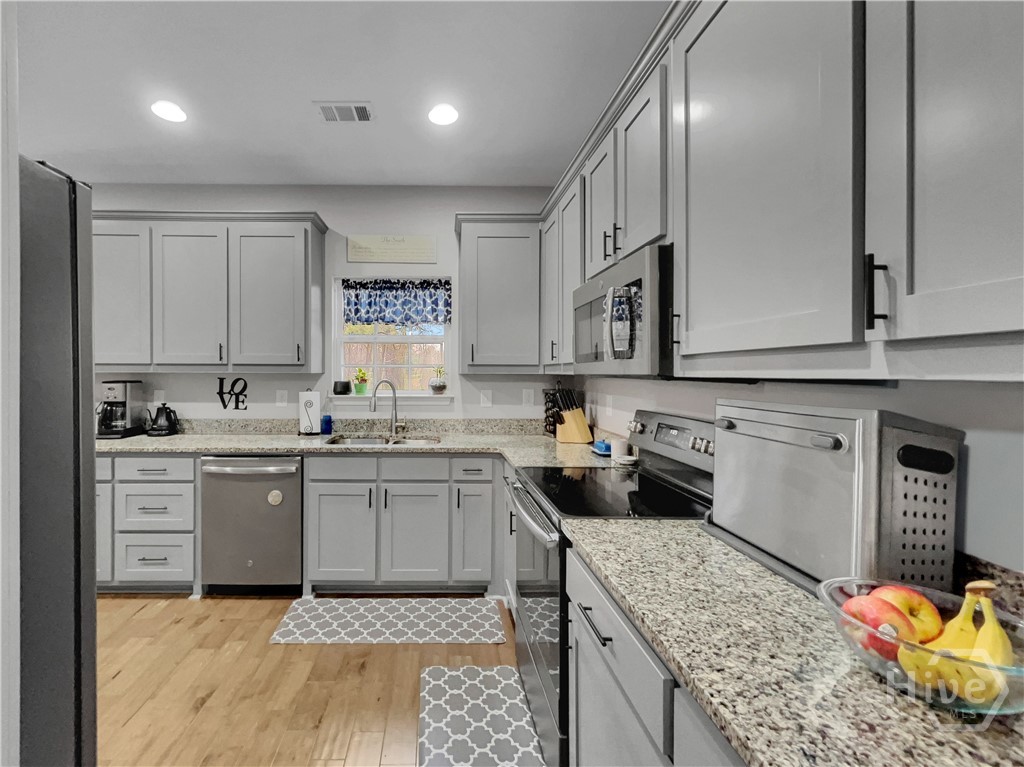 1583 Pointe S Circle Bethlehem, GA 30620 - Photo 8 of 46