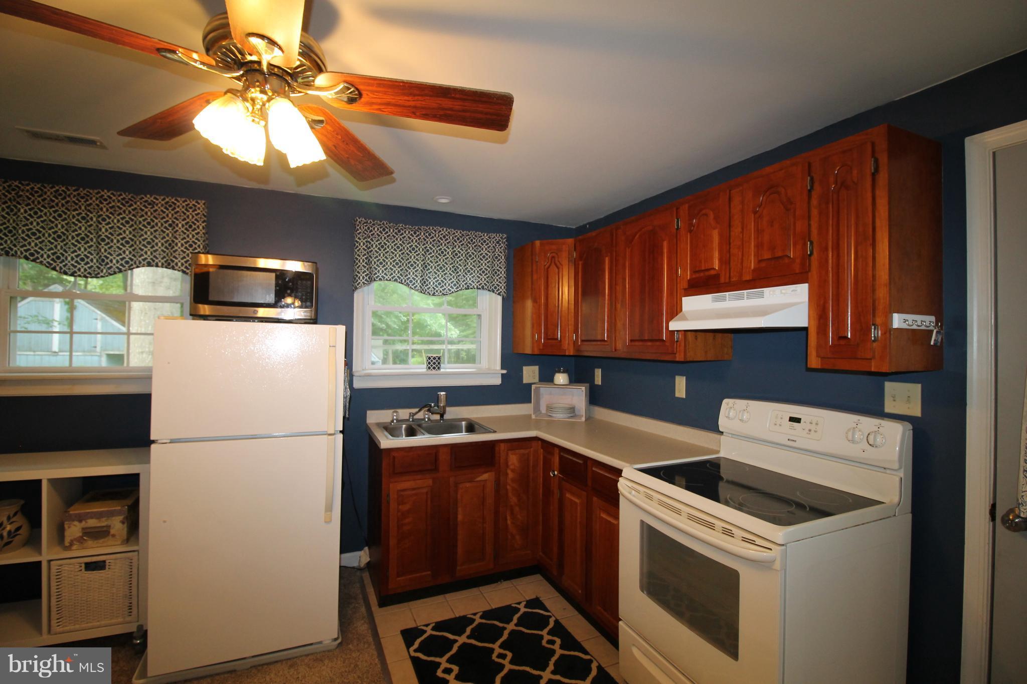 1527 Snug Harbor Road Shady Side, MD 20764 - Photo 17 of 30 In-law Suite - Kitchen