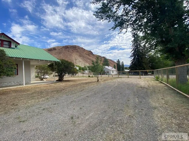 $330,000 | 200 N 2nd Street, Challis, ID 83226
