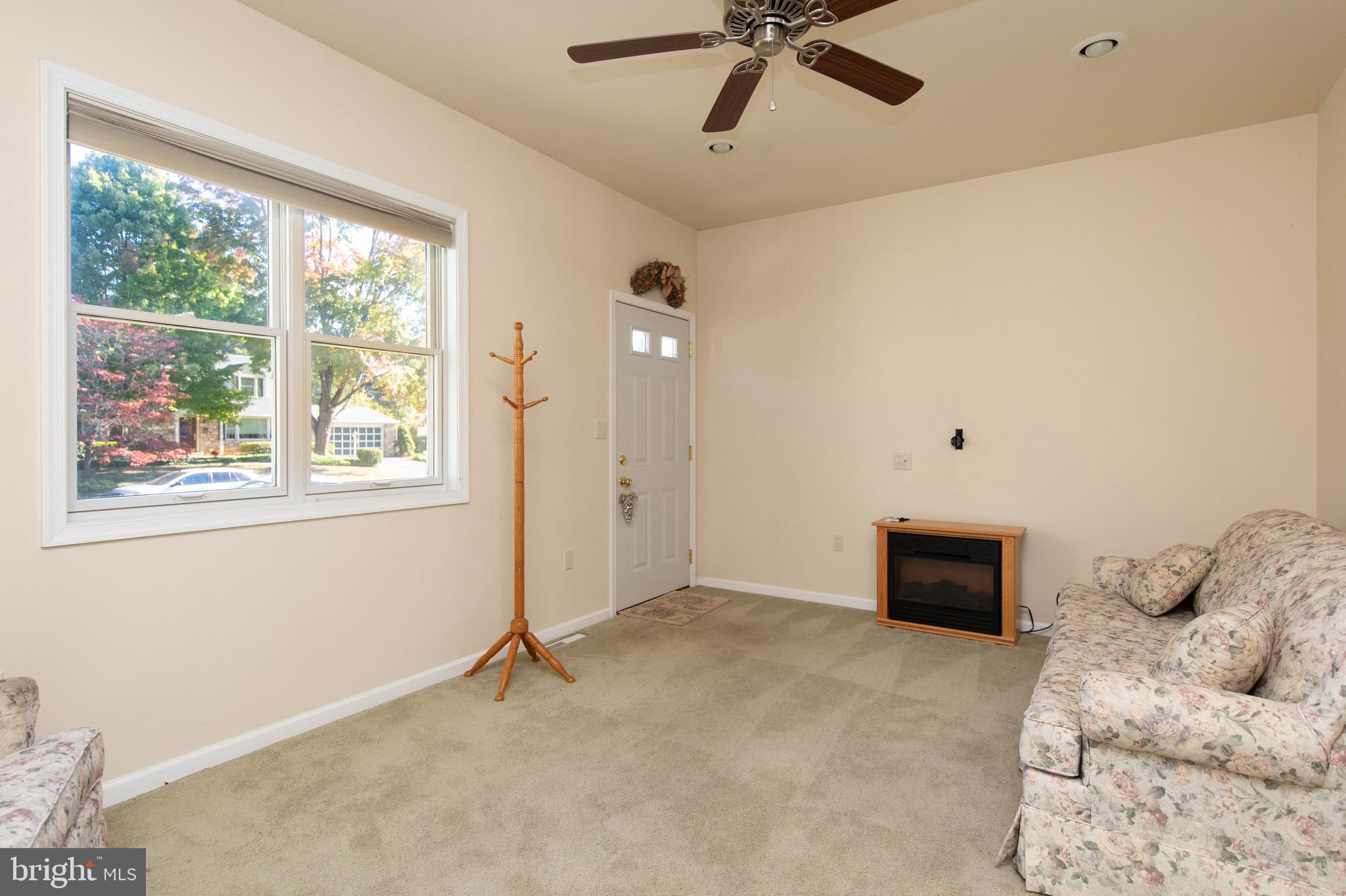 85 Manor Place Oreland, PA 19075 - Photo 8 of 22 a bedroom with a bed and a window