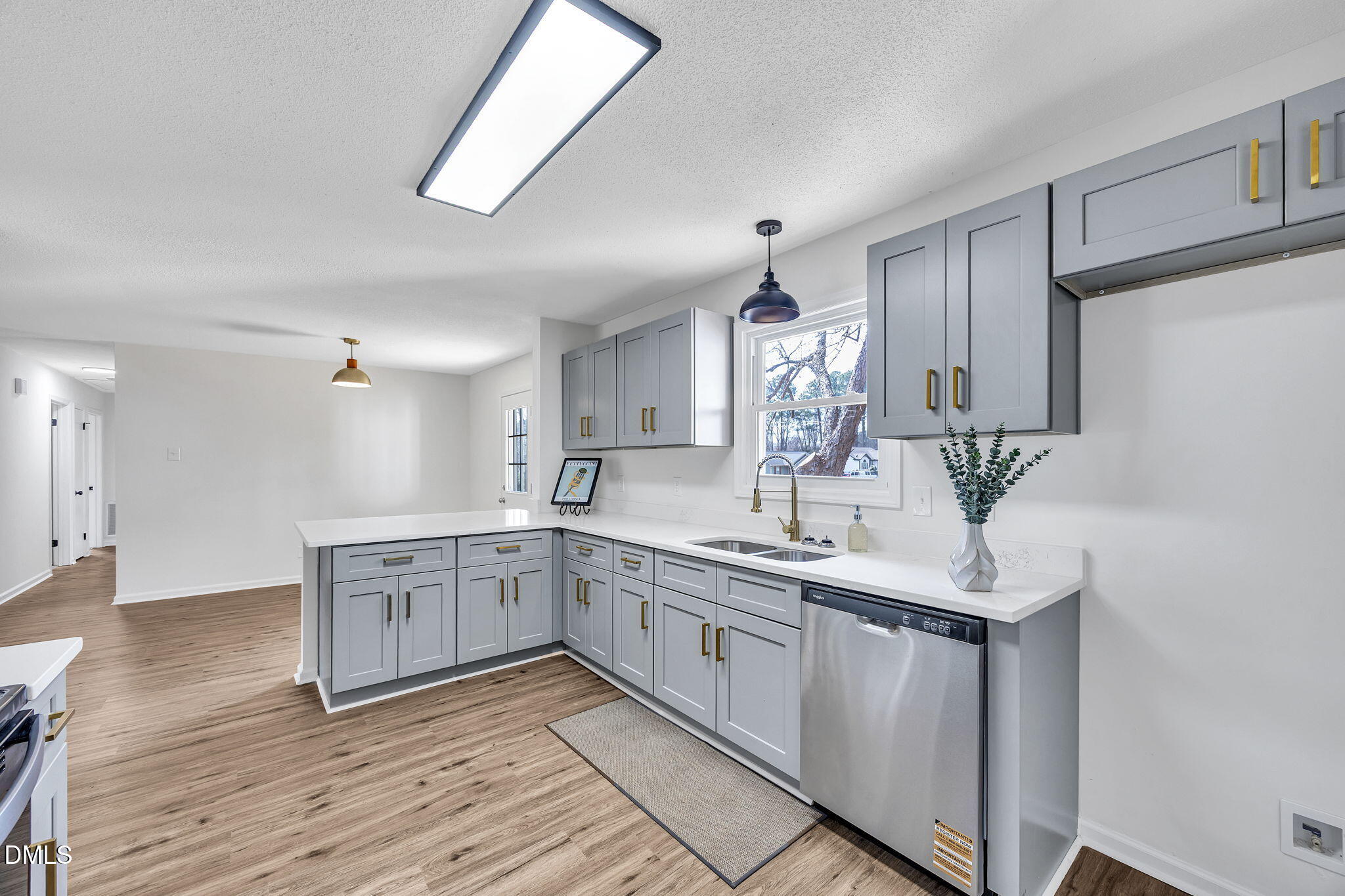 601 Crestview Drive Durham, NC 27712 - Photo 14 of 34 9-web-or-mls-9L1A7780