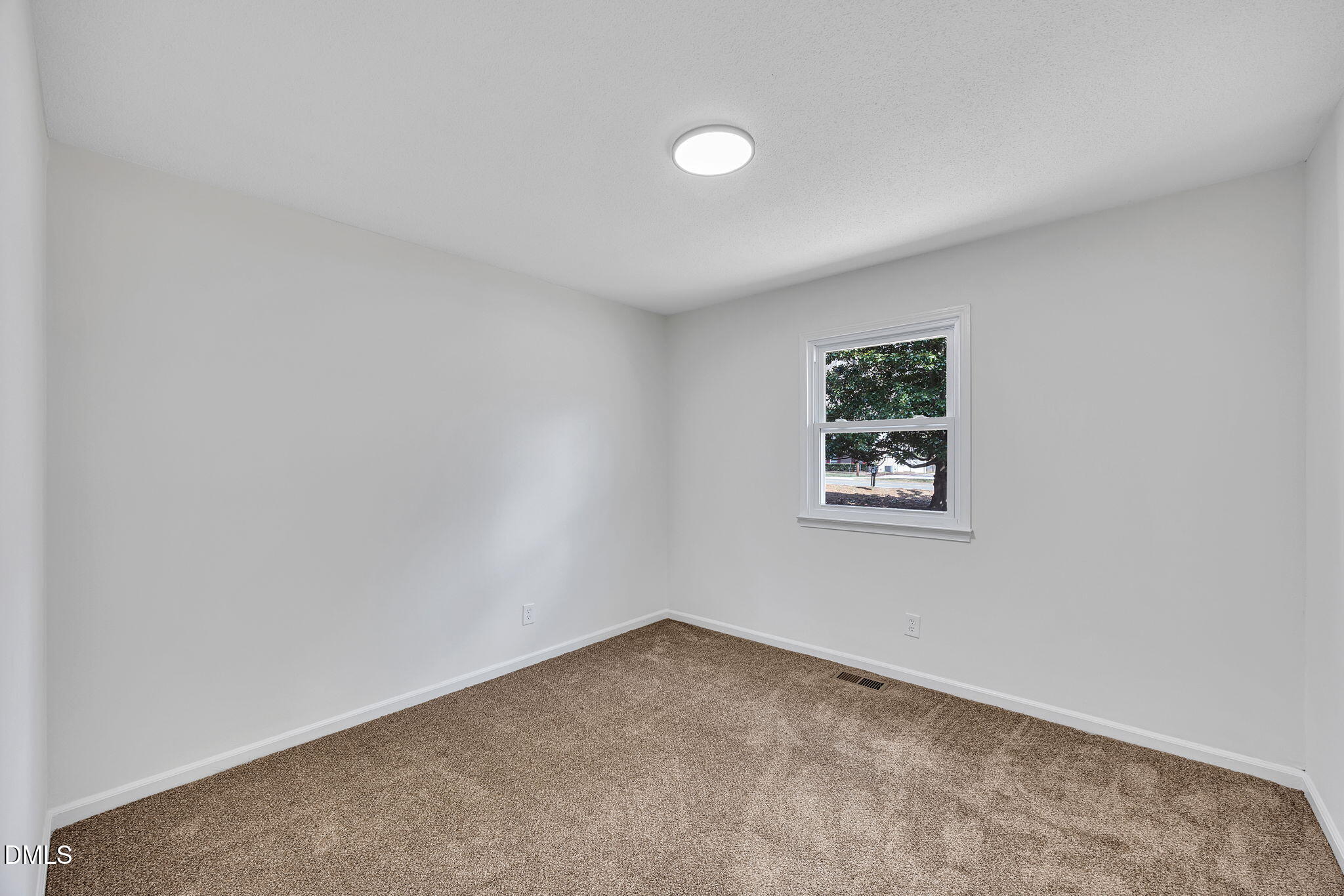 601 Crestview Drive Durham, NC 27712 - Photo 21 of 34 22-web-or-mls-9L1A7807