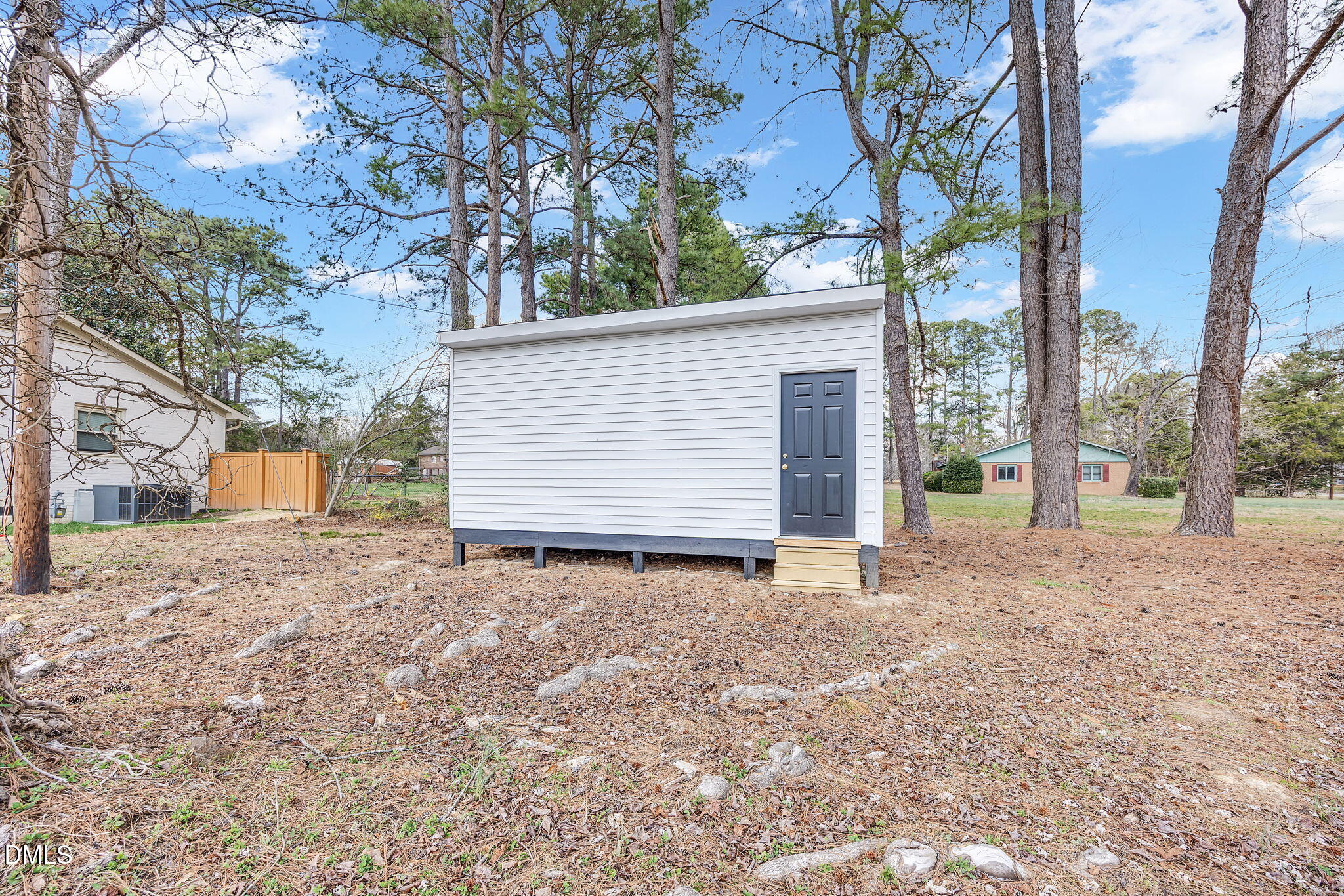 601 Crestview Drive Durham, NC 27712 - Photo 29 of 34 6-web-or-mls-9L1A7825