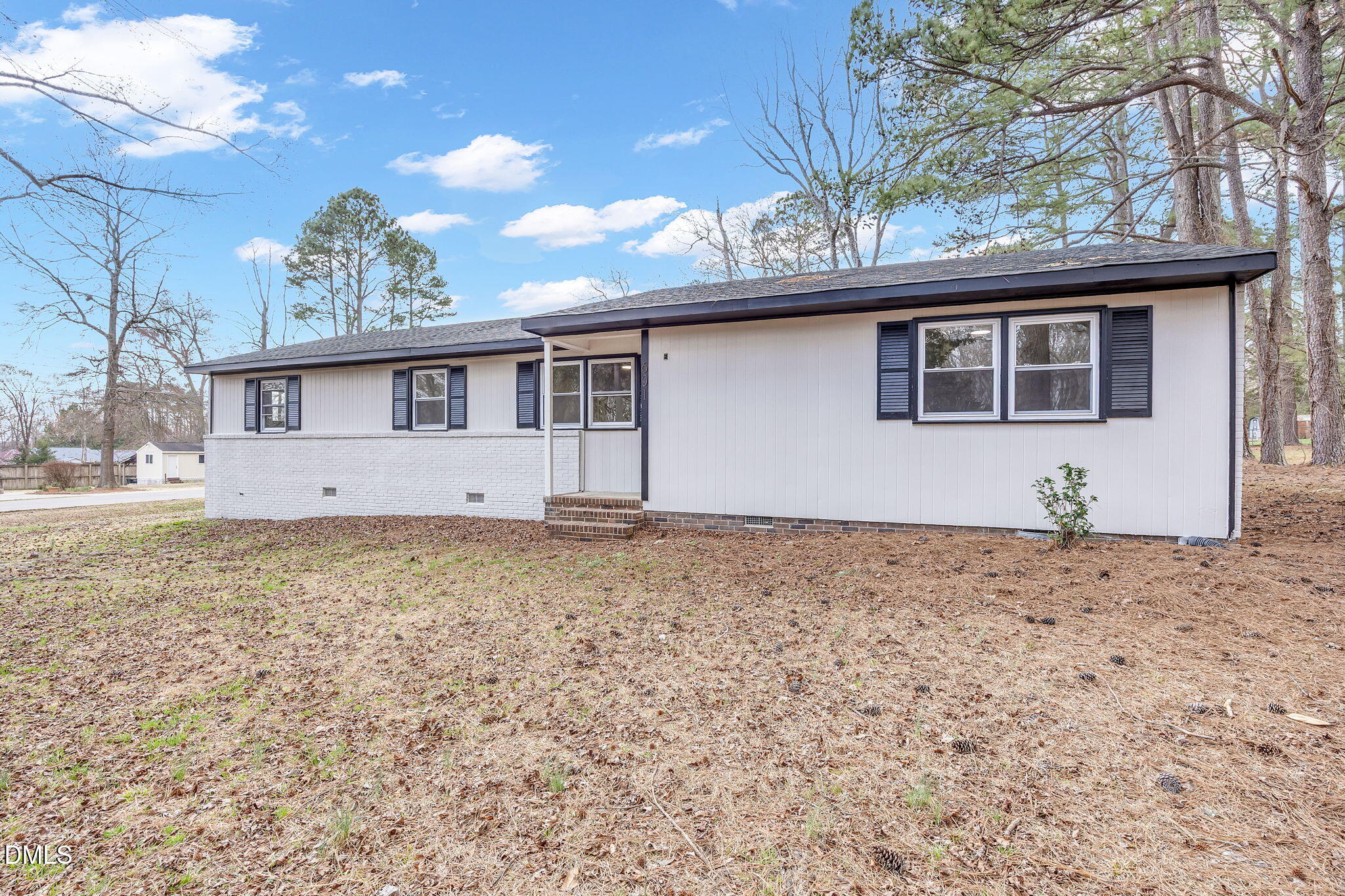 601 Crestview Drive Durham, NC 27712 - Photo 33 of 34 3-web-or-mls-9L1A7834