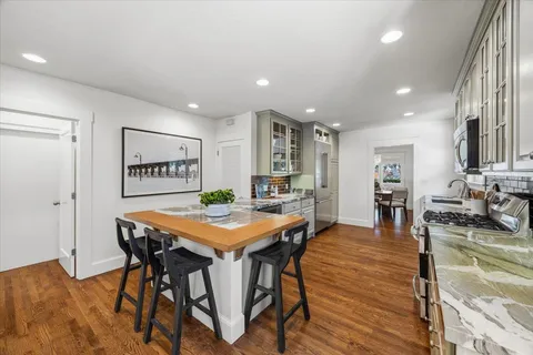 $2,895,000 | 1447 Laguna Avenue, Burlingame, CA 94010