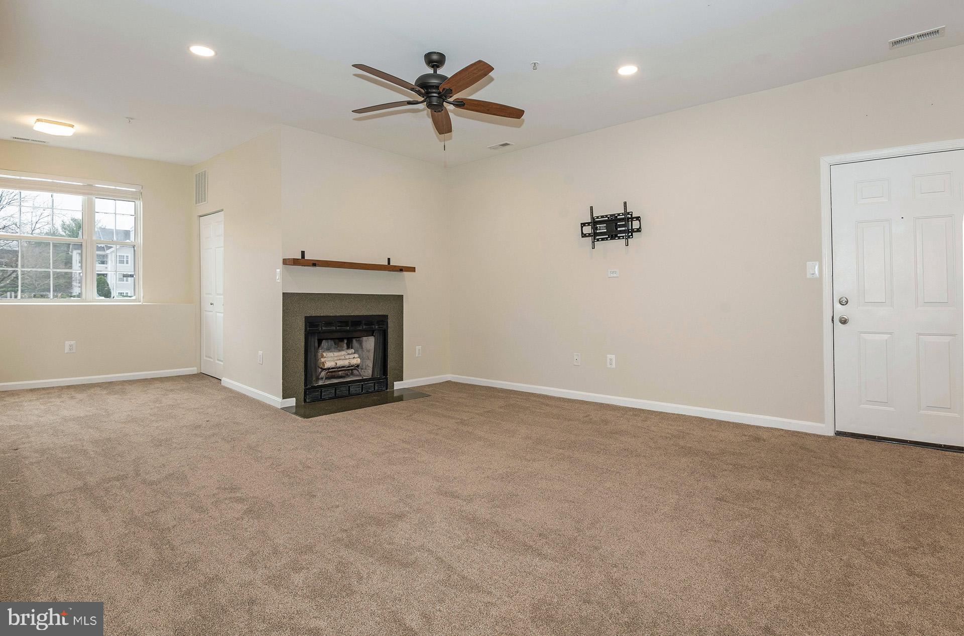 600 Moonglow Road, Unit 103 Odenton, MD 21113 - Photo 3 of 20