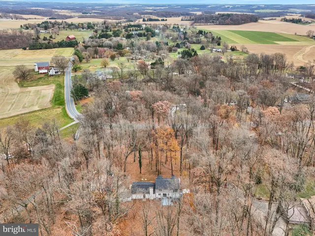 a view of a yard with an outdoor space