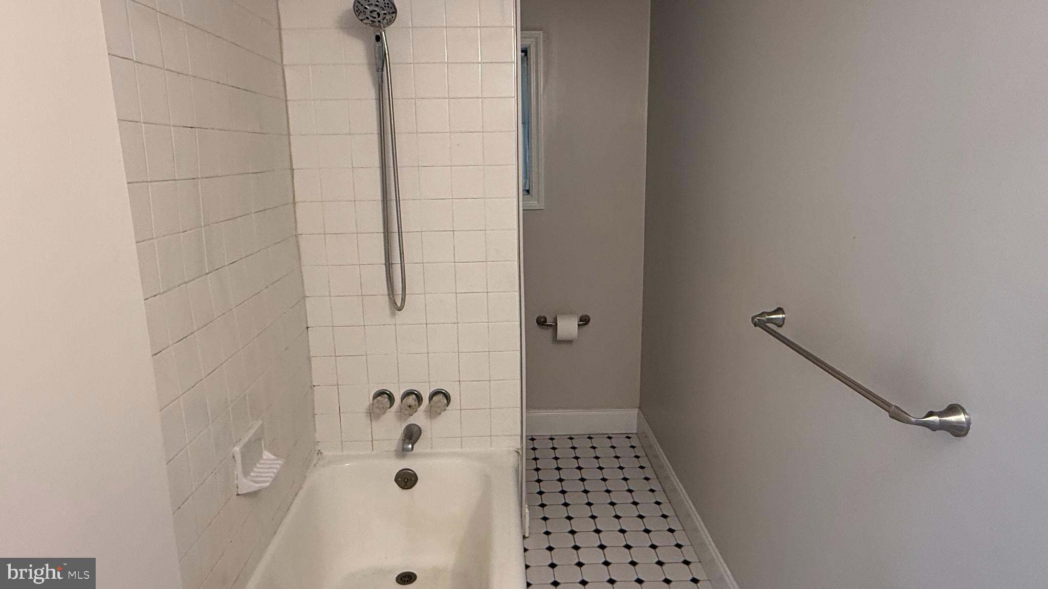 69 A Ellis Street Haddonfield, NJ 08033 - Photo 8 of 11 Bath