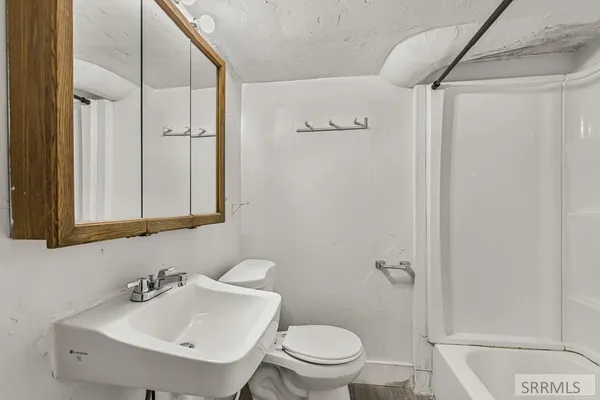 $450,000 | 252 North Shilling Avenue, Blackfoot, ID 83221