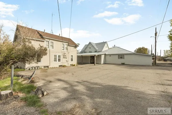 $450,000 | 252 North Shilling Avenue, Blackfoot, ID 83221