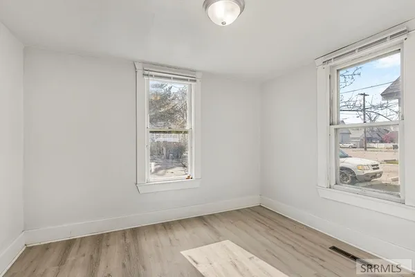 $450,000 | 252 North Shilling Avenue, Blackfoot, ID 83221