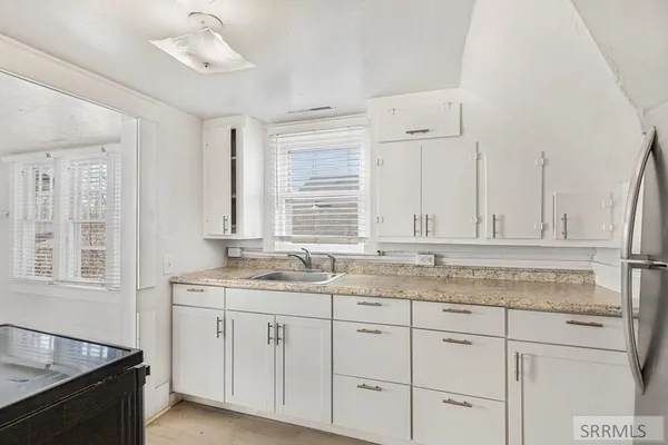 $450,000 | 252 North Shilling Avenue, Blackfoot, ID 83221