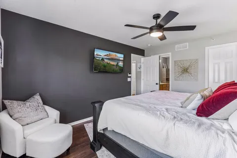 $319,900 | 5035 Garland Lane, Unit 5035E, Plymouth, MN 55446