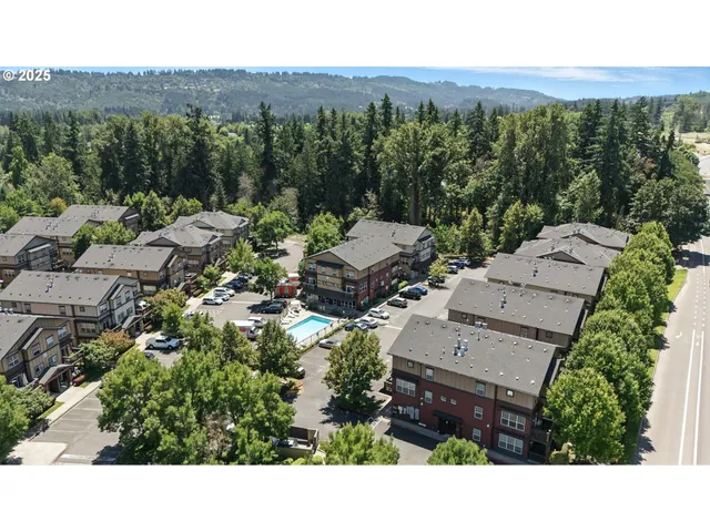 $325,000 | 22802 Southwest Forest Creek Drive, Unit 200, Sherwood, OR 97140