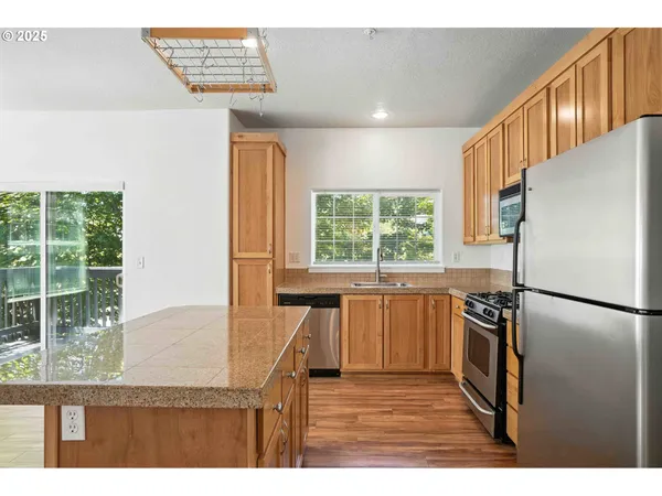 $305,000 | 22802 Southwest Forest Creek Drive, Unit 200, Sherwood, OR 97140